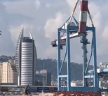  شاهد: لحظة انهيار رافعة في ميناء حيفا 